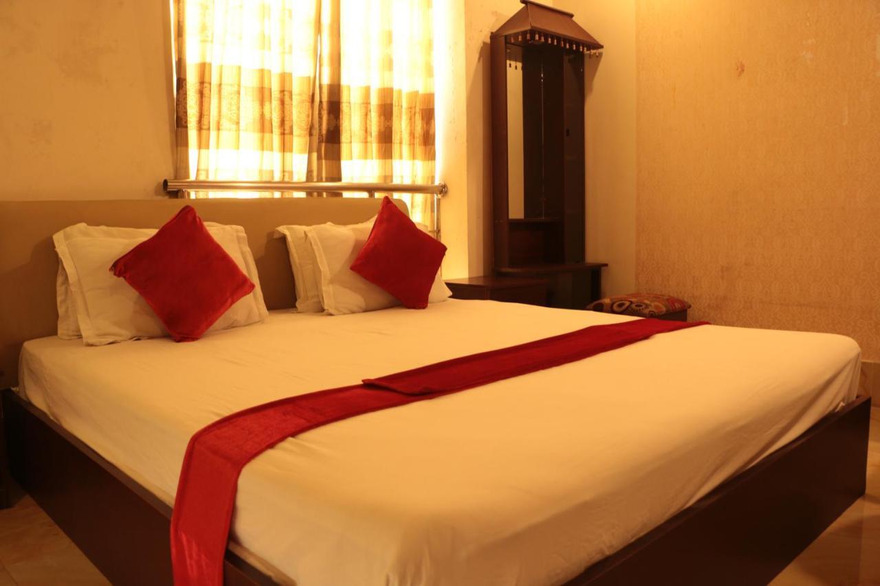 78 Firoza Inn Дака Екстериор снимка