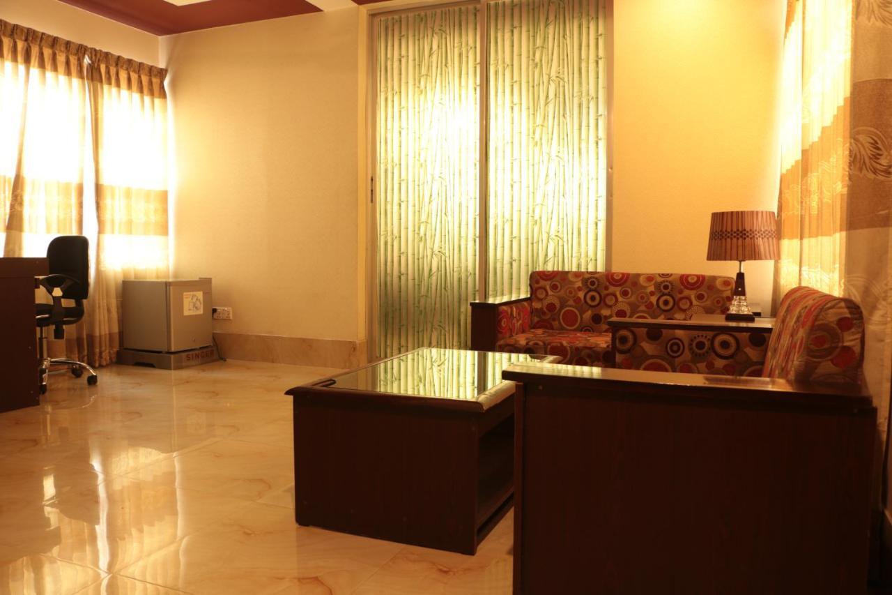 78 Firoza Inn Дака Екстериор снимка